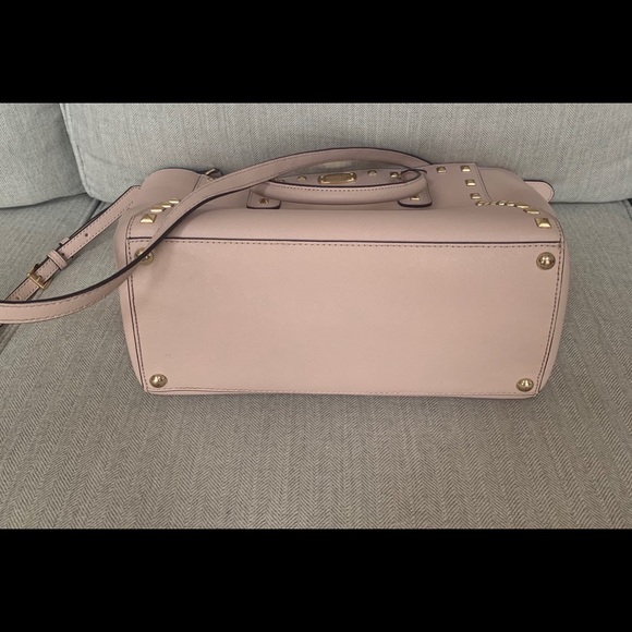 Women’s Michael Kors Pale Pink Studded Tote - Picture 4 of 4